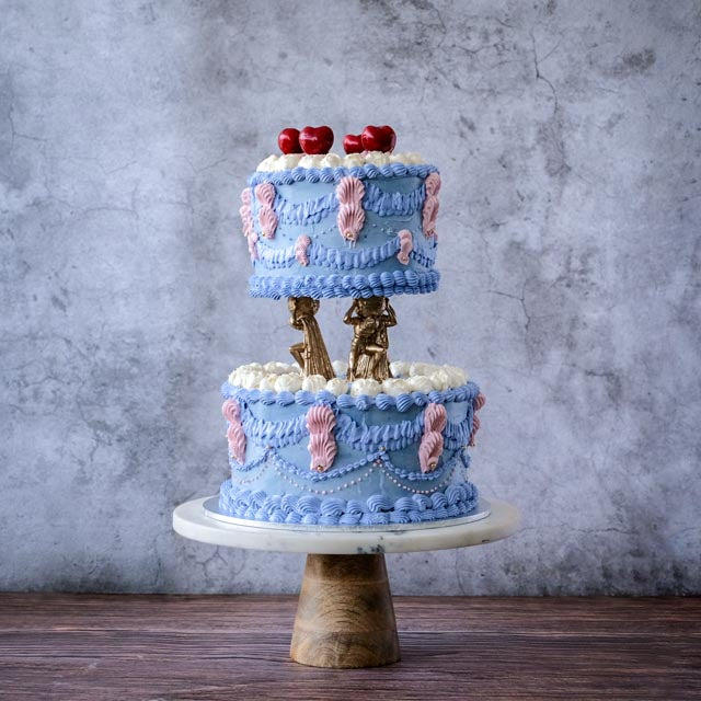Vintage Cake with the Frilly Bits